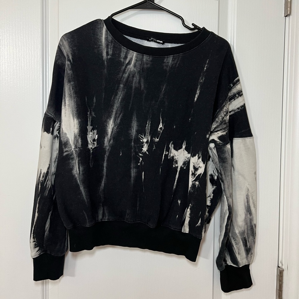 Fashion Nova Crewneck